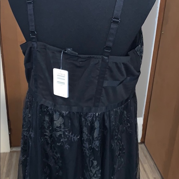 TORRID black embroidered mesh/sequin midi dress! - Picture 8 of 9
